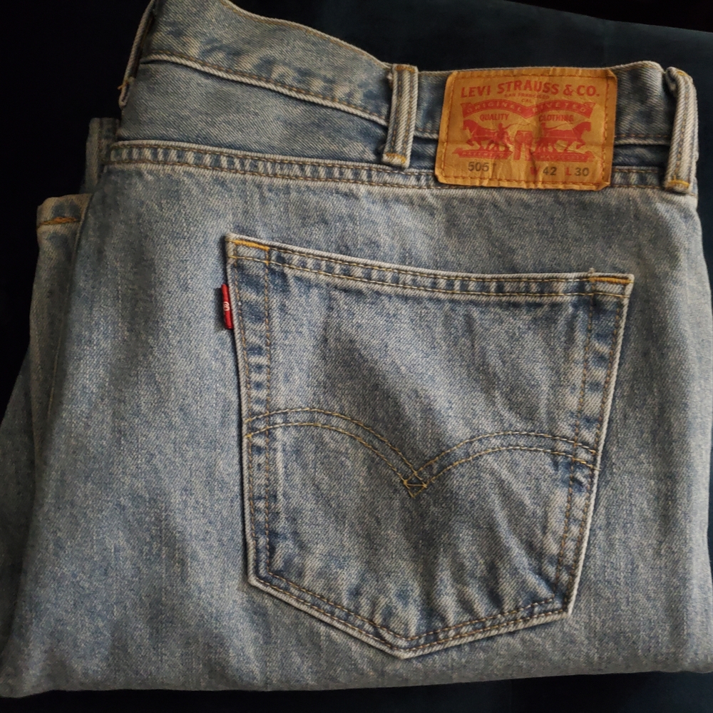 Levi's Men's Light Blue Straight Jeans